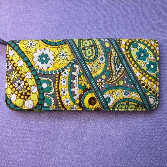 Vera Bradley long  wallet/Passport case/ NEW ! - Picture 2 of 4
